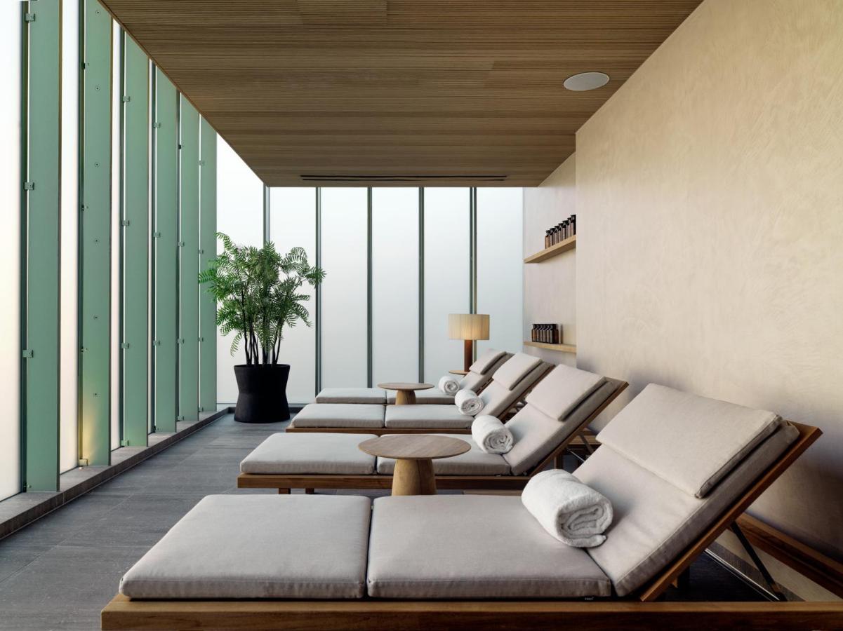 Botanic Sanctuary Antwerp - The Leading Hotels Of The World Exterior foto Spa at The Standard East Village